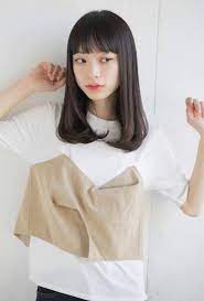 ロング ぱっつんで個性派モード 媚びないオシャ髪をゲットして hair 黒髪 セミロング ヘアスタイル 髪の長さ