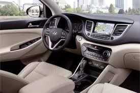 The upshot is generous interior space offering lots of legroom and space for your feet under the seats in front, though smaller kids might struggle to see out due to. Hyundai Tucson Neues Sondermodell Advantage Meinauto De