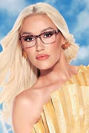 Gwen Stefani Clothes and Outfits