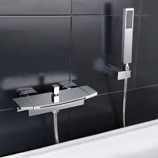 Robinet De Baignoire Contemporaine En Cascade Avec Douchette A Main 2 Poignees Chrome Noir Robinet Baignoire Douchette Baignoire Douche