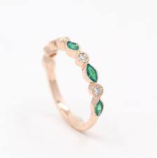 Genuine Emerald Wedding Bandemerald Diamond Banddiamond Etsy Emerald Band Emerald Wedding Band Diamond Wedding Bands