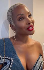 I think that Brian's going to get hurt, Miranda isn't so much interested in  Brian as she is in getting an opportunity to wind up Justin....... he's too  good for her....... |