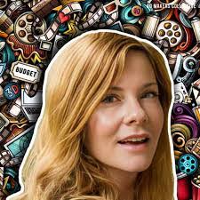 Laura Macauley's Instagram, Twitter & Facebook