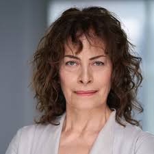 Annette Fox (@annettefoxactor) • Instagram photos and videos