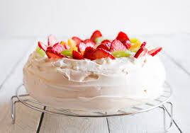 If interested, contact us via facebook or mail: Beza Pavlova Przepis Na Beze Z Serem Mascarpone I Owocami Slodka Rownowaga