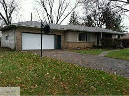 524 Leland Pl Lansing Mi 48917 Zillow Brick Ranch Home Look Outdoor