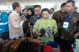 Agen travel magetan by sanjaya tour. Beli Dompet Kulit Rp220 000 Di Magetan Menteri Bumn Kok Murah Sekali