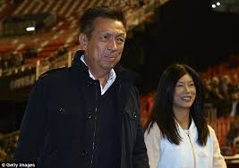 Cherie lim kim lim wedding. Gary Neville Must Resign From Valencia And Apologise For The Worst I Ve Known After 7 0 Barcelona Defeat Says Santiago Canizares
