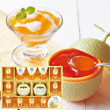 Amazon.co.jp: お中元 夏ギフト プレゼント 人気 summer gift ギフト スイーツ 北海道夕張メロンゼリー＆ミルクプリンギフト  : 食品・飲料・お酒