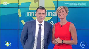 La trasmissione unomattina, nel corso della puntata di oggi martedì 15 dicembre, ha trattato diversi importanti argomenti: Unomattina Estate 2019 Prima Puntata 17 Giugno I Nostri Commenti Su Contenuti E Conduttori Marida Caterini Tv Intrattenimento Informazione Talk Show