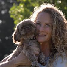 If you live within the red area, there is a level 3 evacuation as the fire  is moving east. Those around the red, please be prepared if the direction  of the fire