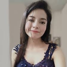 Jessica Galan's Instagram, Twitter & Facebook