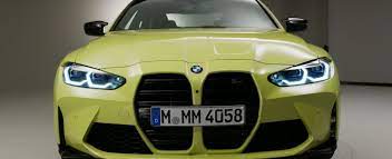 The 2020 bmw m4 comes in 3 configurations costing $69,150 to $103,100. Bmw M4 Coupe Vs Bmw M3 Limousine 2021 2020 Autogefuhl