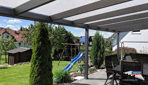 Ein Alu Terrassendach Der Marke Rexopremium 8m X 3 20m In Anthrazit Mit Rexoclear 16mm Stegplatten Opal Uberdachung Terrasse Stegplatten Terrassenuberdachung