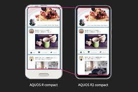 Double Notch: Sharp Aquos R2 Compact ...