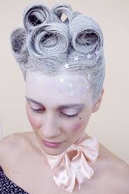 Bald ist es wieder soweit. Karneval Eisprinzessin Schneekoenigin Makeup Frisur Styling Fasching Eisprinzessin Schneekonigin Karneval