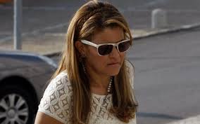 Filomena vieira e milton angélico, os pais do cantor continuam inconformados com a morte prematura do seu único filho, vítima de um violento acidente de viação, em junho de 2011 e. Filomena Vieira Mae De Angelico Vieira Absolvida De Pagar Indemnizacao A Armanda Leite Nova Gente