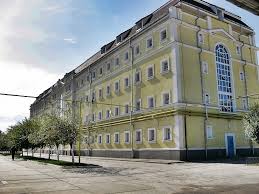 Gaseste aici cele mai recente anunturi locuri de munca, la oferte foarte avantajoase. Un DeÈinut Din Penitenciarul Aiud Èi A Descoperit Talentul Artistic