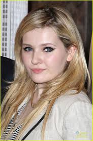 Abigail Breslin: Empire State Building Goes Yellow For Project Sunshine