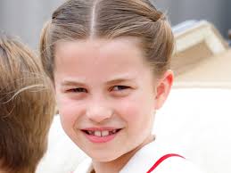 Princess Charlotte and Zara Tindall twin in beautiful festive coat