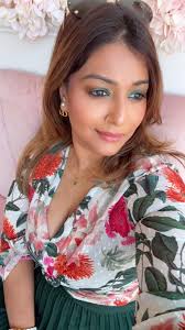 🎄It's beginning to look a lot like Christmas🎄 Personalized and everything  nice ❤ From tote bags to mugs, puzzles, pins, school bags and sooo much  more! We're just a DM away 😉 |