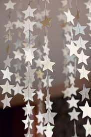 Novogodnyaya Fotozona Doma Novogodnyaya Fotozona Pinterest Star Garland Garlands And Star