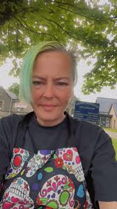 Mackenzie has Helen working at the Beat Patisserie