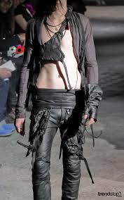 Dystopian future, mad max inspiration,tribal fusion, urban warrior, wasteland and badland style, doomsday gear, junker wear, and burning man and warrior weekend ideas for costumes and outfits. 49 Post Apocalyptic Costume Ideas