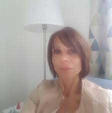 Valerie Dreyer's Instagram, Twitter & Facebook