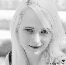 Simone Wilder's Instagram, Twitter & Facebook