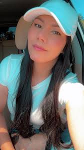 Rose Contreras (@rose_9414)