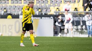 Bus from dortmund to frankfurt. Erling Haaland Transfer Strategie Des Bvb Lost Sich Nach Niederlage Gegen Frankfurt In Rauch Auf Eurosport