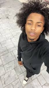 Caleb Singleton's Instagram, Twitter & Facebook