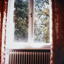 How To Hang Curtains Over A Radiator Curtains Over Radiator Curtains And Radiators Hanging Curtains