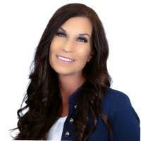 Kristen Bollinger's Instagram, Twitter & Facebook