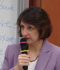 HEALTH CRISES & EDUCATION