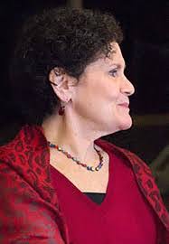 Jennifer Bester's Instagram, Twitter & Facebook