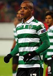 Он играет на позиции атак. Joao Mario Wikidata