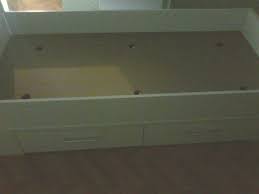 Tek kişilik ve çift kişilik baza modelleri için hemen tıklayın. Ikea Tek Kisilik Cekmeceli Baslikli Yatak Modelleri Ve Fiyati Dekopasaj