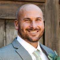 Shawn Tosh's Instagram, Twitter & Facebook