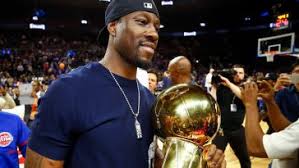 | ben wallace was on his way to a socially distanced cabinet meeting when he was filmed shaking. Ben Wallace Receives Praise From Championship Coach Landon Buford