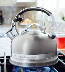 Not only it is easy to hold with the heat resistant grip but it looks great on my stove top. 5 Best Stove Top Kettles Reviews Of 2021 In The Uk Bestadvisers Co Uk