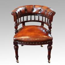 Choose traditional, modern designs or impressive executive desks. Victorian Mahogany Horse Shoe Shaped Desk Chair Hingstons Antiques Dealers