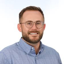 Zero Trust Zero Trust isn't a marketing gimmick. It's war strategy. ⚔️  Legacy apps screaming for open access? Users demanding VPN bypasses? I've  seen it all. Here's my real-world Zero Trust… |