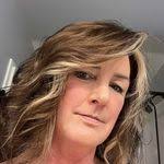 Lori Adamczyk's Instagram, Twitter & Facebook