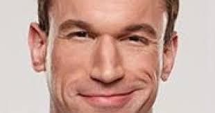 In this video, dr christian jessen discusses his top ways to achieve a healthier, more rested night's sleep including british wool bedding from the wool room. Dr Christian Jessen 5x15