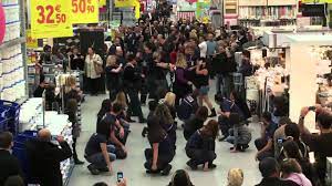 Bienvenue sur la page de votre magasin castorama plan de campagne. Flash Mob Castorama Plan De Campagne Youtube