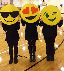 Diy Halloween Costume Emojis Yellow Poster Paper And Paint Then Hang Around Your Neck With A Yarn Necklace Emoji Costume Halloween Costumes Halloween Fun