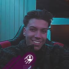 Whoa! Get a look at this rare white deer spotted in Cazenovia (Linda  Osborne) Send us your photos here: https://bit.ly/3acXIWJ