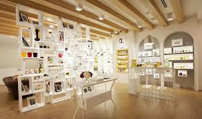 Pin By Xtina Nguyen On Retail Concept Store Pharmacy Design Interior